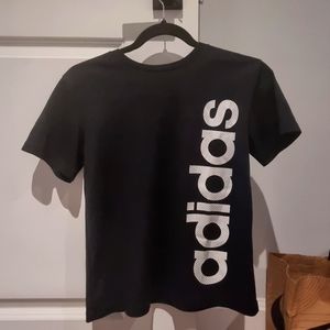 Addidas T-shirt